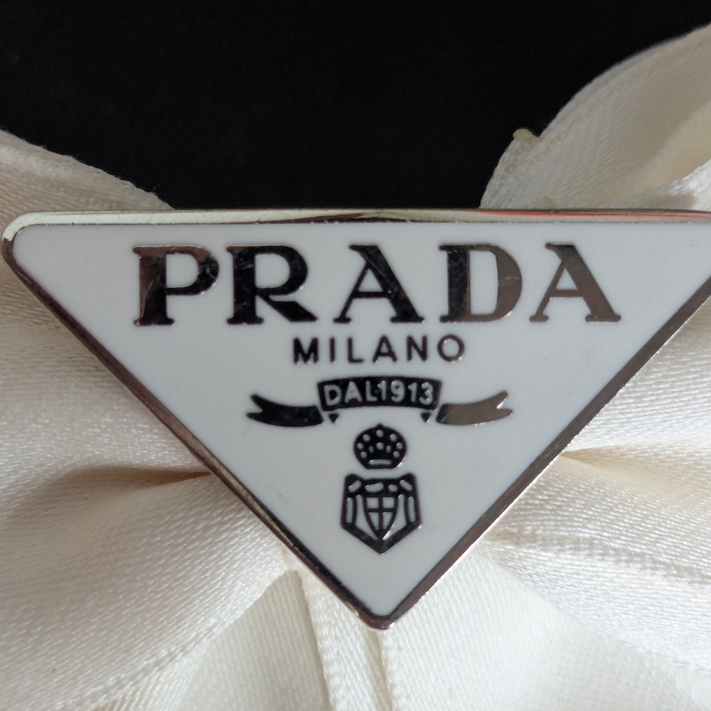 Prada White Hair Bow Accessory - Picture 2 of 4